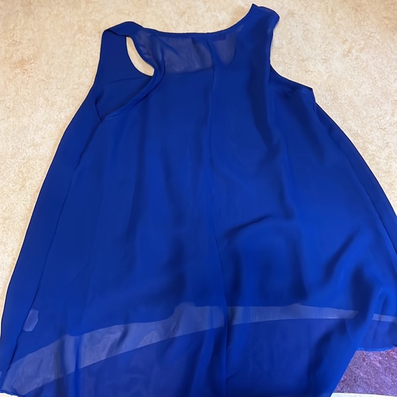 blue sheer high low tank top. - Picture 2 of 5